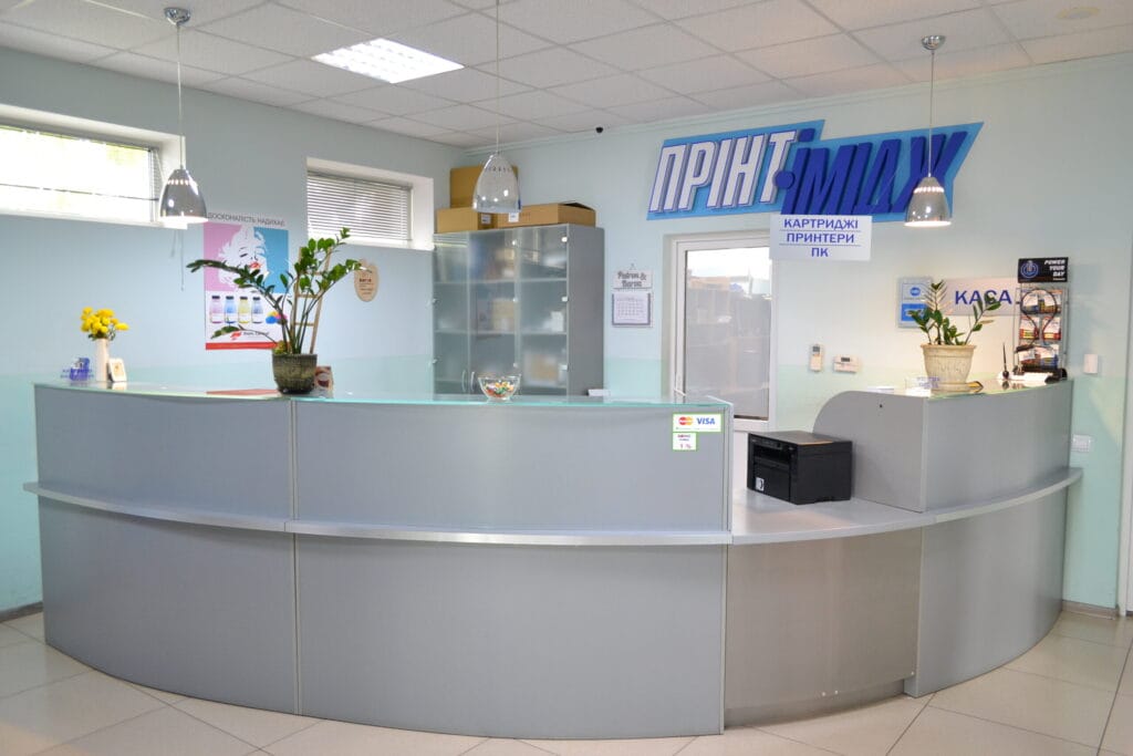 Ресепшн і клієнтська зона